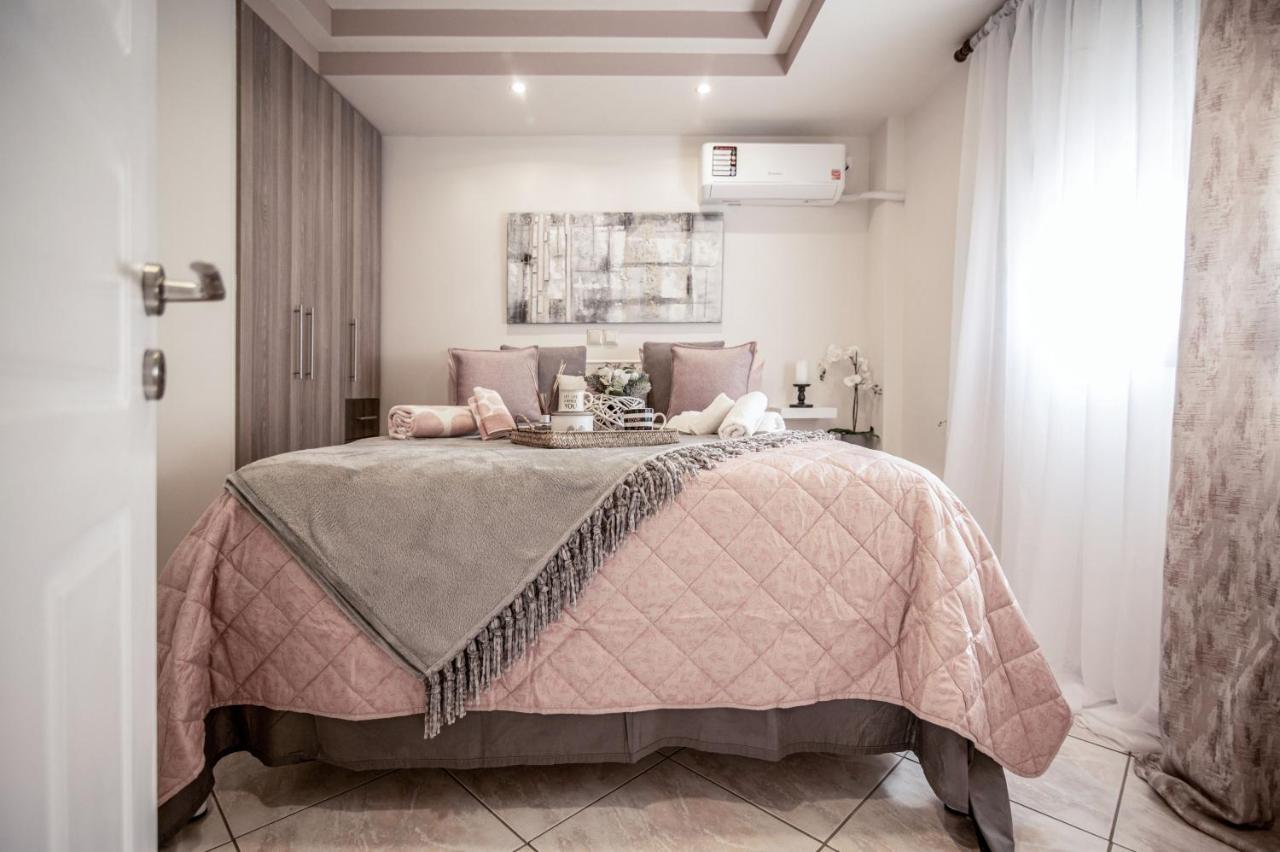 'the Ivory' House Project In Apartment *