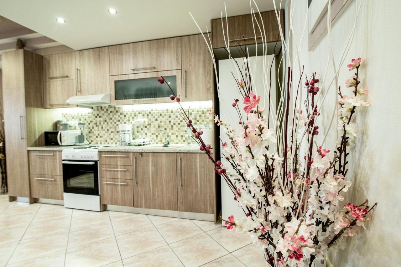 'the Ivory' House Project In Apartment *